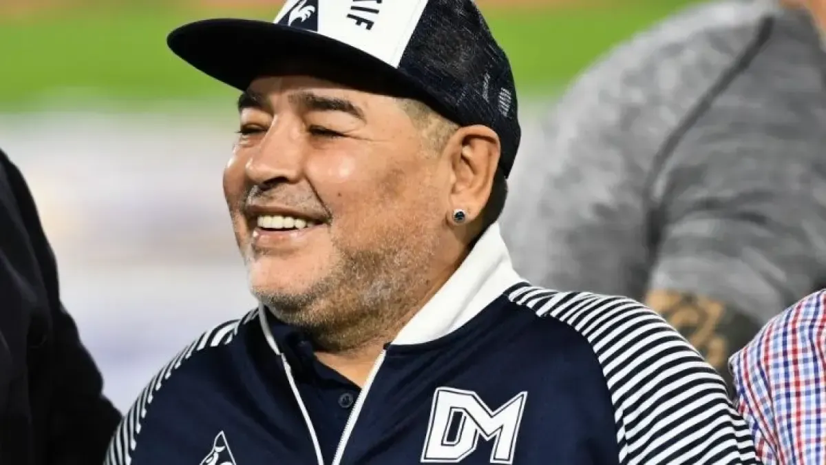 Secretario de Maradona: 'Estaba en caída libre' un mes antes de morir