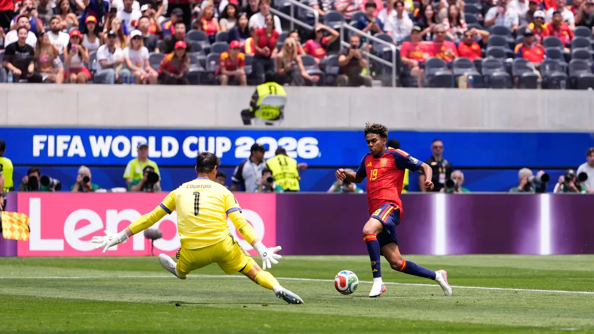 España vence a Bélgica con la experiencia de sus figuras; Lamine Yamal, protagonista
