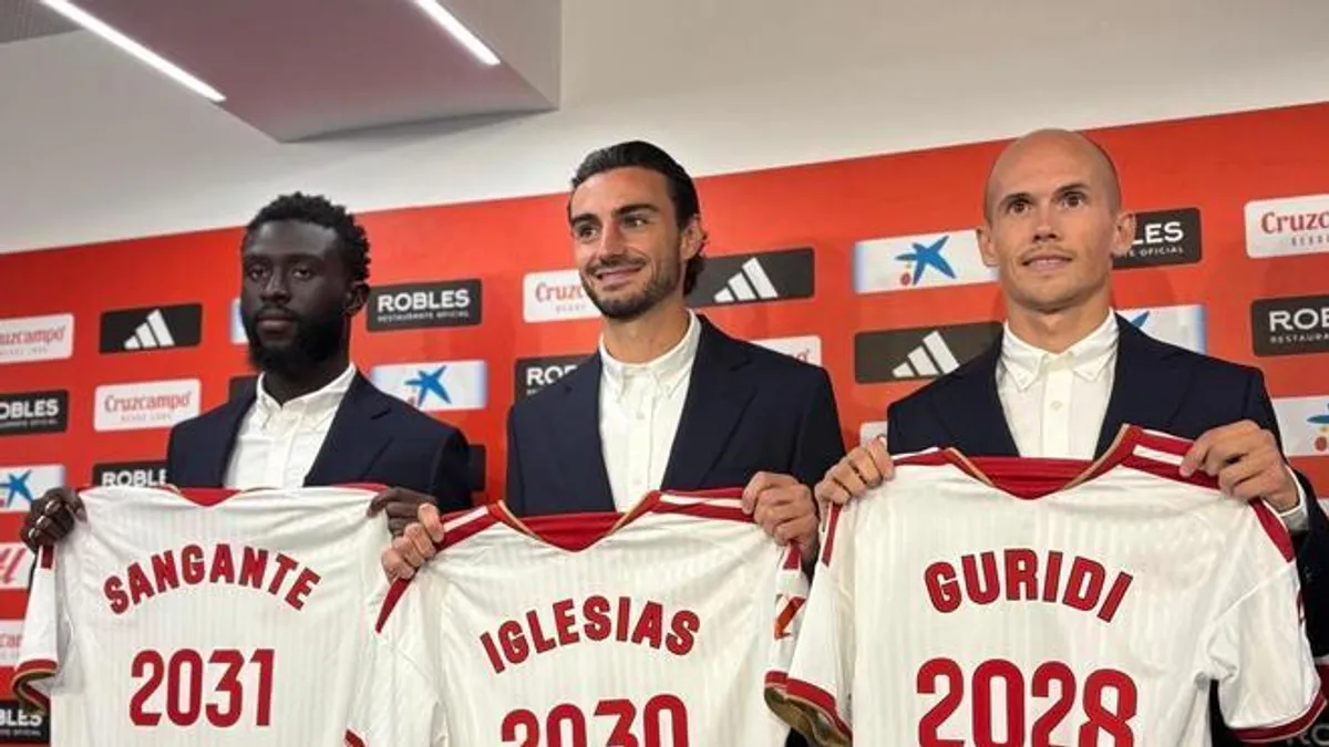 Juan Iglesias aterriza en Sevilla con la ambición de fortalecer al equipo