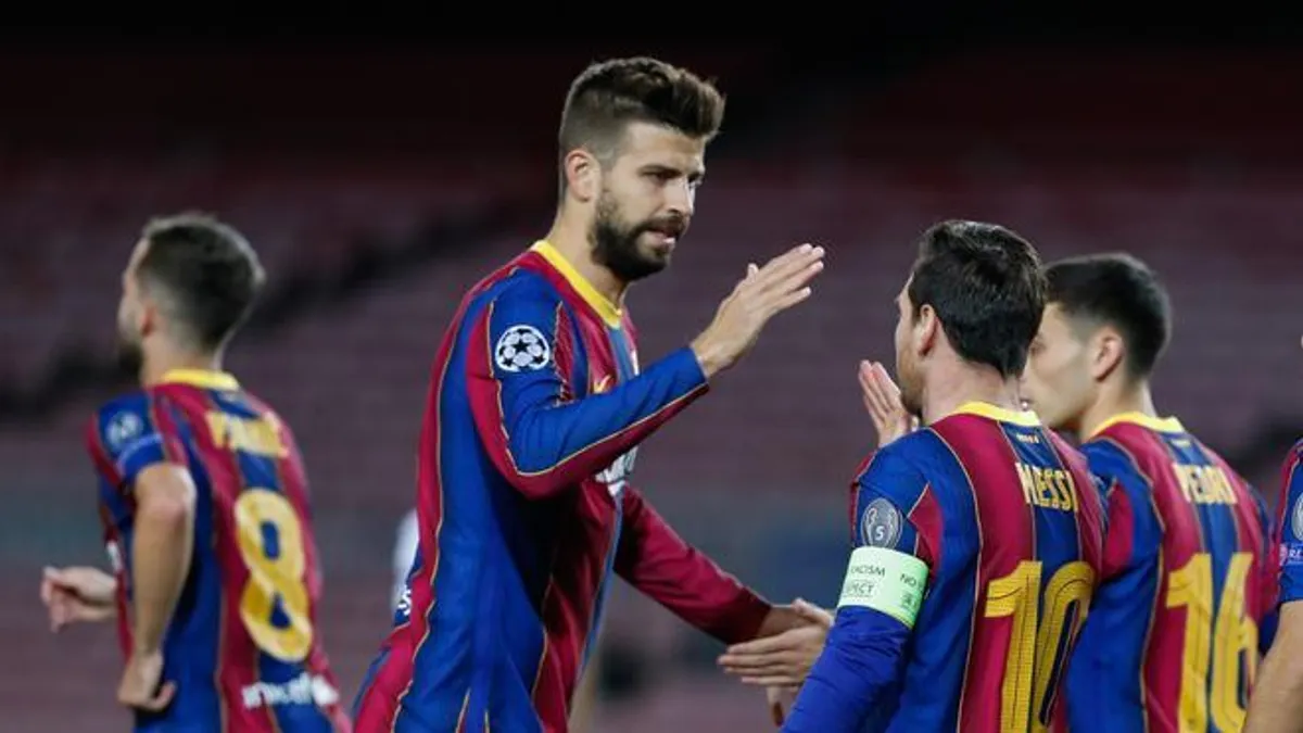 Piqué sobre Messi: "Da igual que le pongas tres, siempre encuentra la forma de hacer daño"