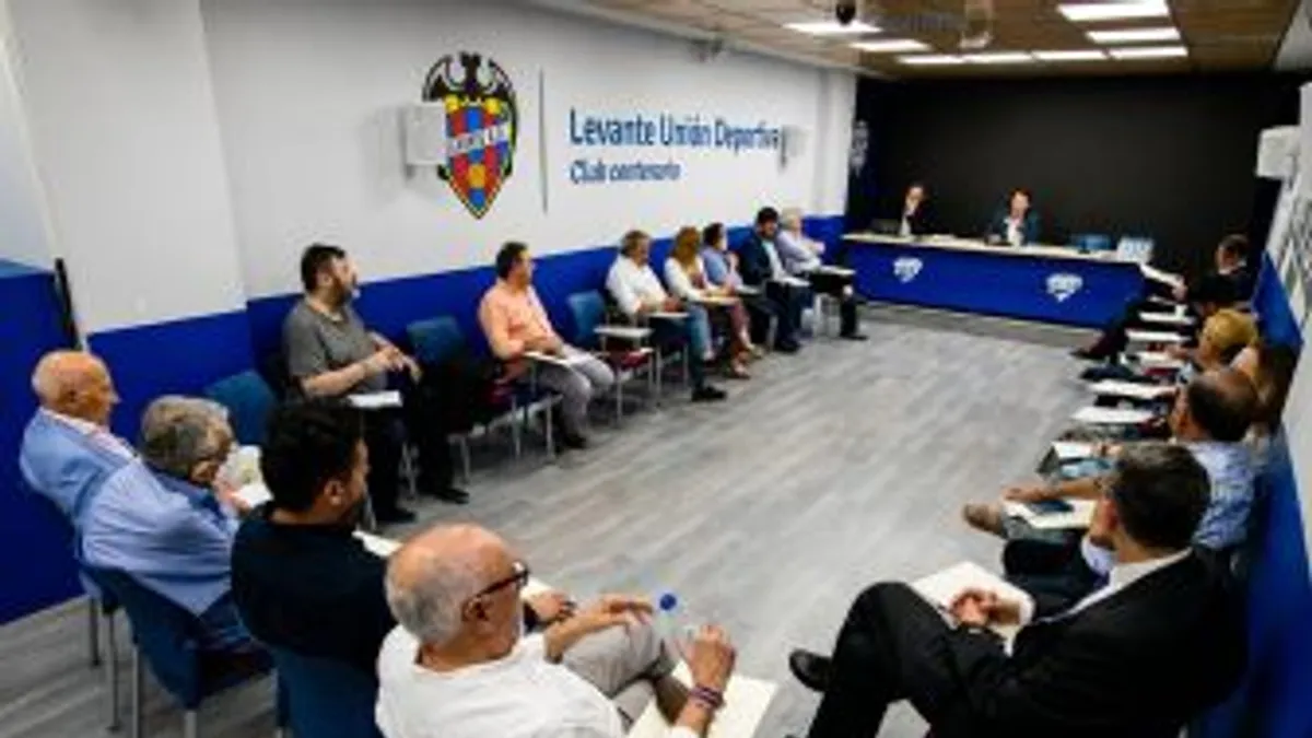 Críticas a la gestión de la Fundación del Levante: "Falta de democracia"