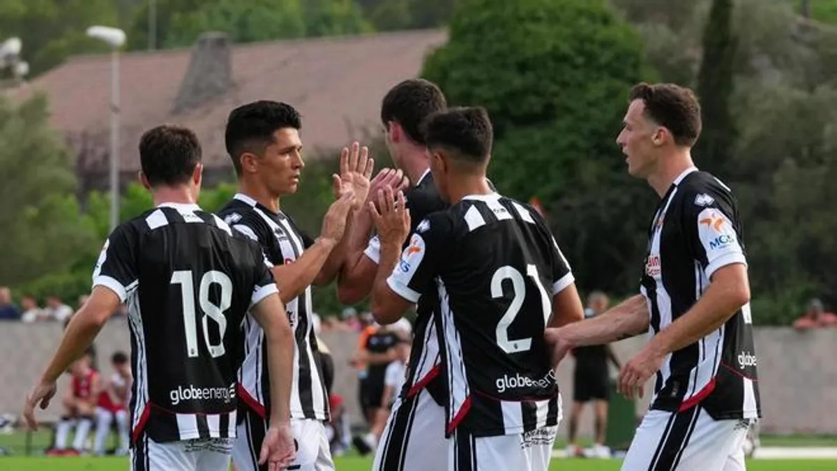 CD Castellón: Récords en La Coma, fichajes de cantera y preparación para el Valencia