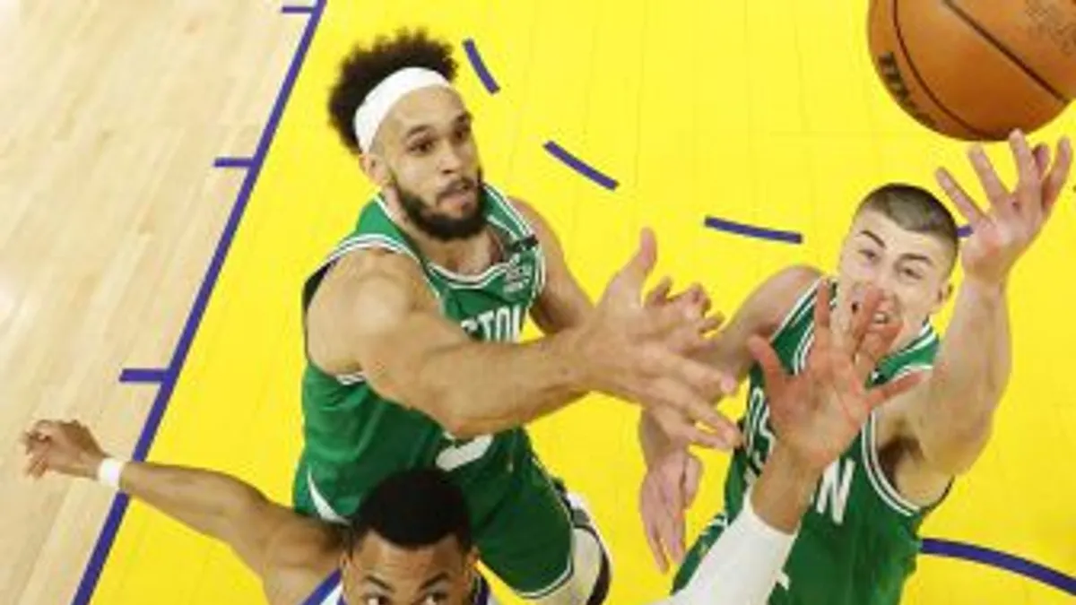 Derrick White: El pívot inesperado de los Celtics
