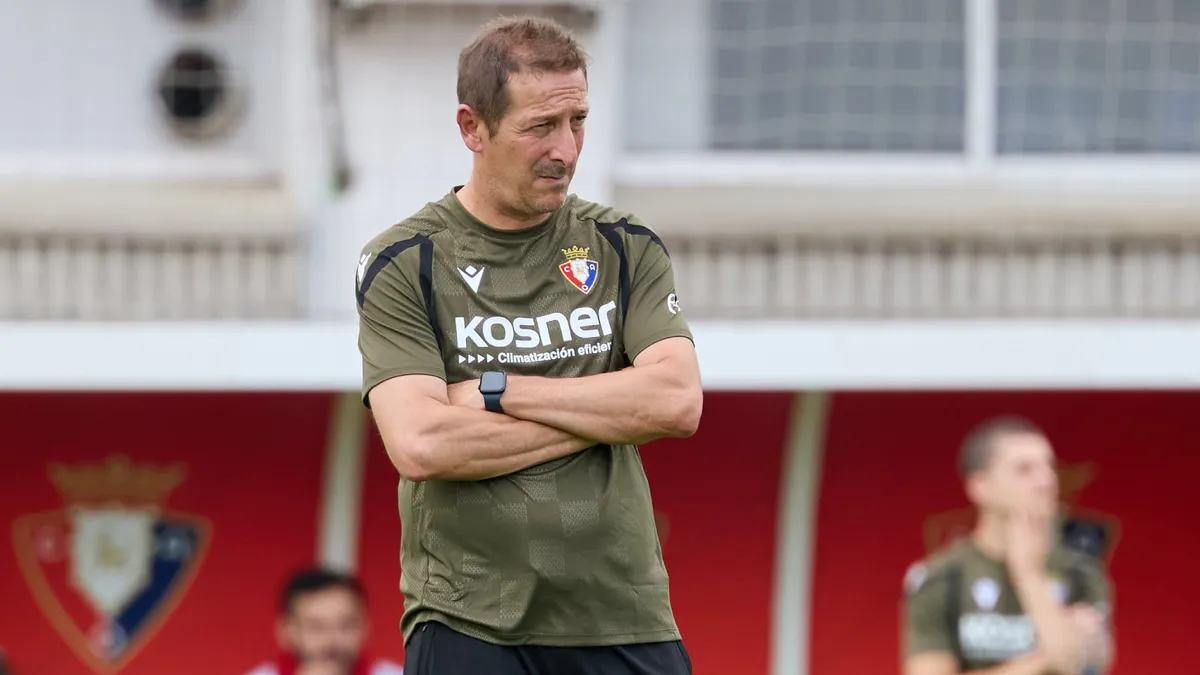 Luis Miguel Ramis debuta en Osasuna con un llamado a la urgencia: "Cada minuto cuenta"