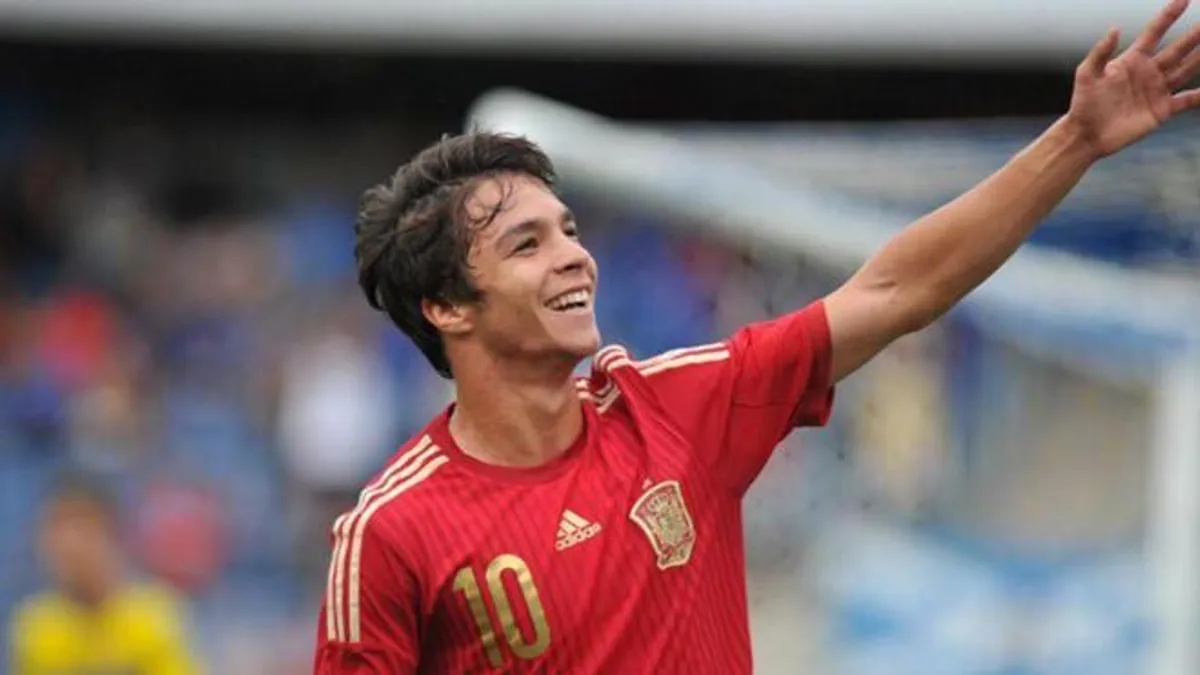 Óliver Torres: "La sombra de Xavi e Iniesta me ha perseguido siempre"