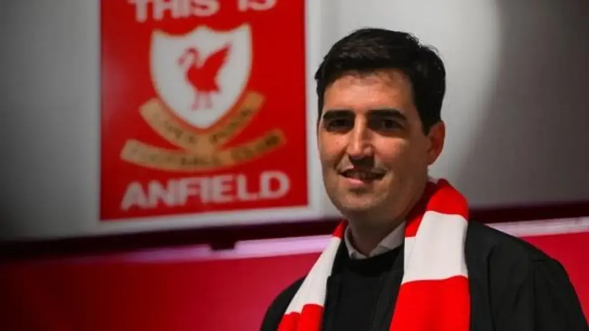 Iraola define su Liverpool: busca un equipo vertical, intenso y agresivo