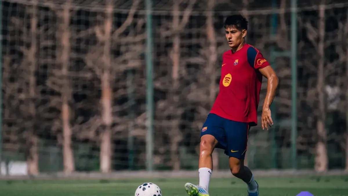 El Barça peina la cantera ante la posible baja de De Jong