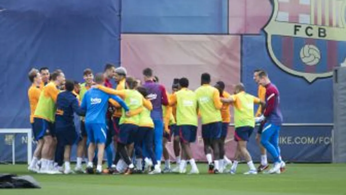 Xavi iniciará la pretemporada sin los internacionales