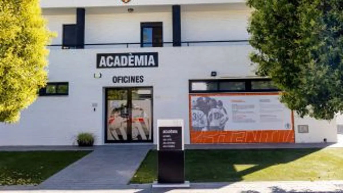 Procesados empleados del Valencia por negligencia con un menor