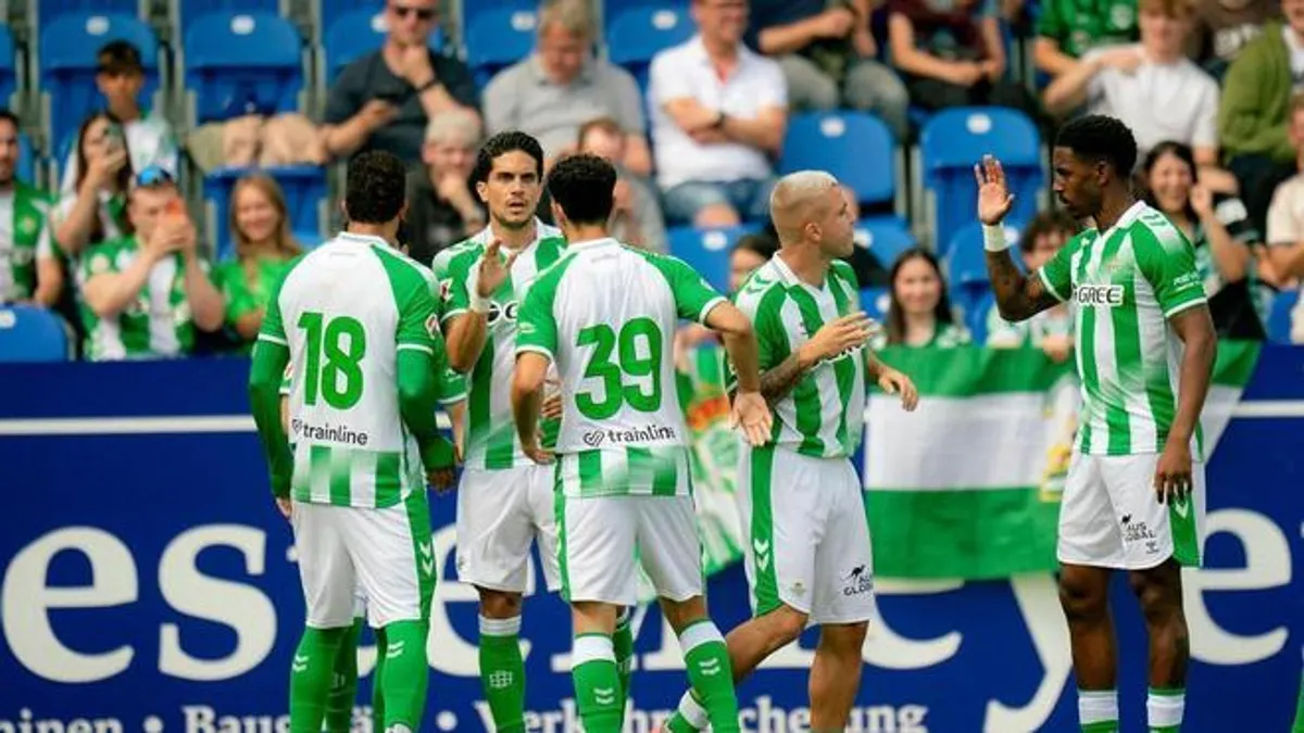 El Betis arranca la pretemporada con victoria ante el Sportfreunde Lotte