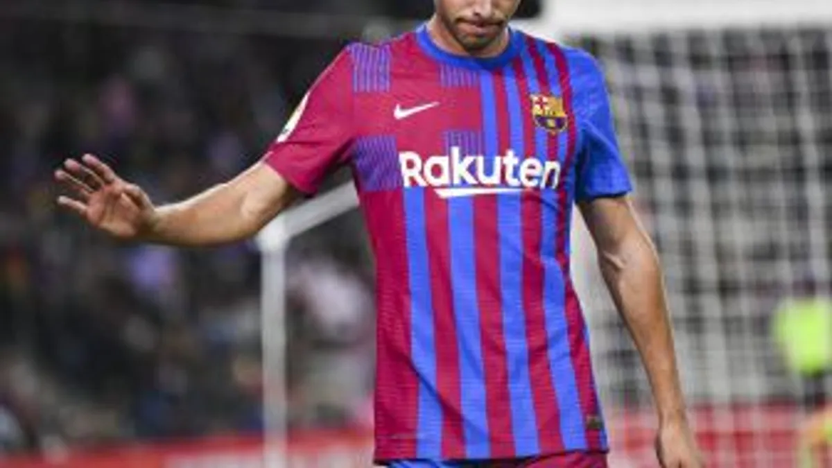 Sergi Roberto renueva con el Barça por una temporada y un 60% menos de salario