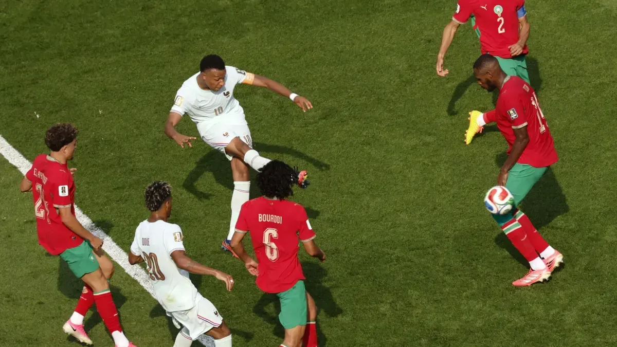 Eto'o cuestiona la apreciación de Mbappé y sugiere raíces como factor