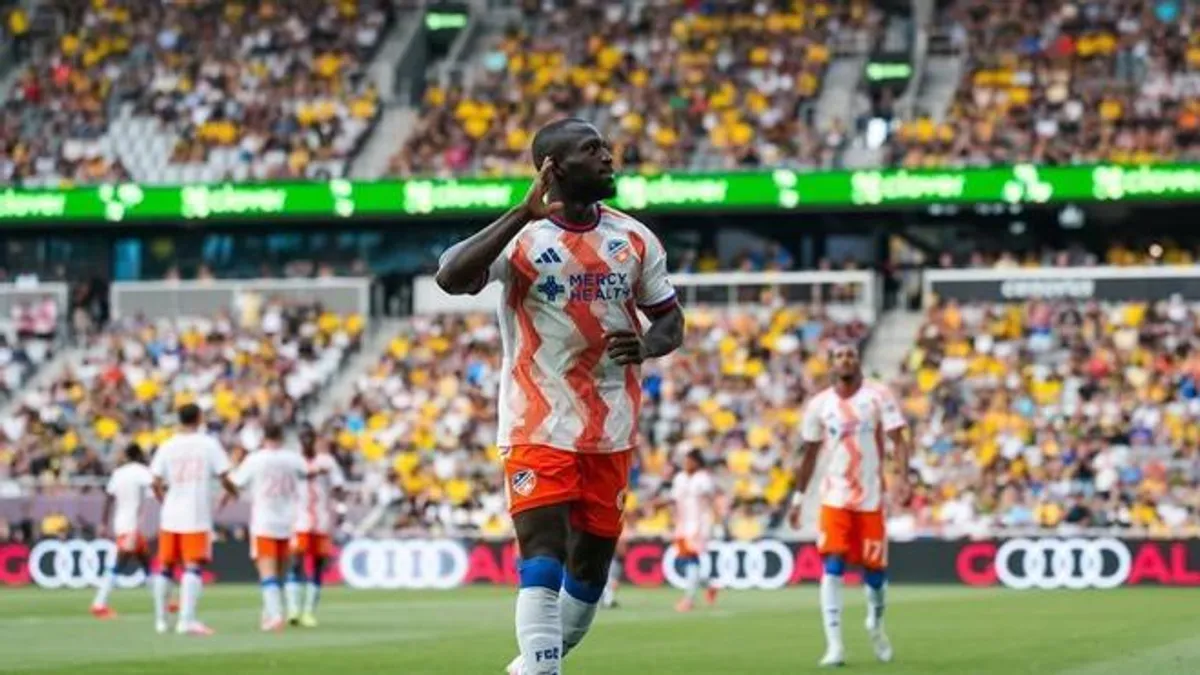 Fichaje de Kévin Denkey por el Betis, en el aire: el jugador pide 20 millones y el Hull City gana terreno