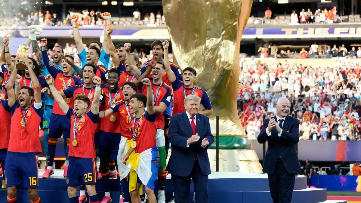 Rodri aparta a Trump de la foto de celebración del Mundial: el gesto viral