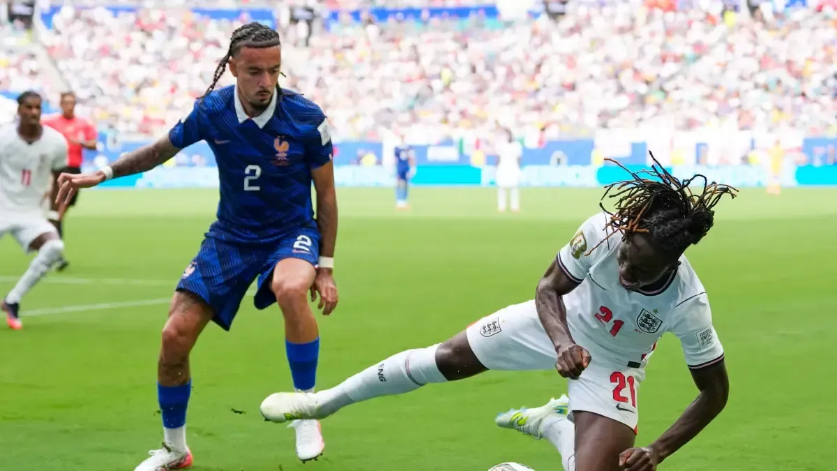 Inglaterra propina una dura derrota a Francia