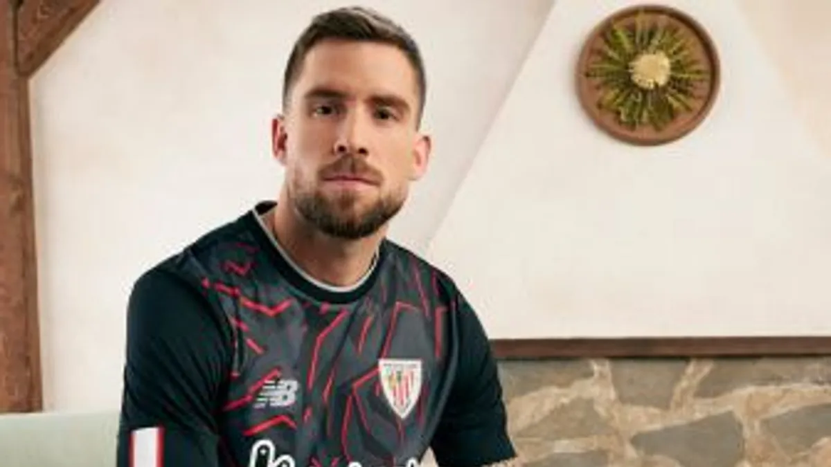 Athletic de Bilbao presenta su llamativa segunda equipación para la temporada 22-23 con un diseño inspirado en el león