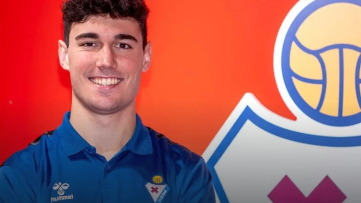 Arana da el salto al primer equipo, cumpliendo su sueño