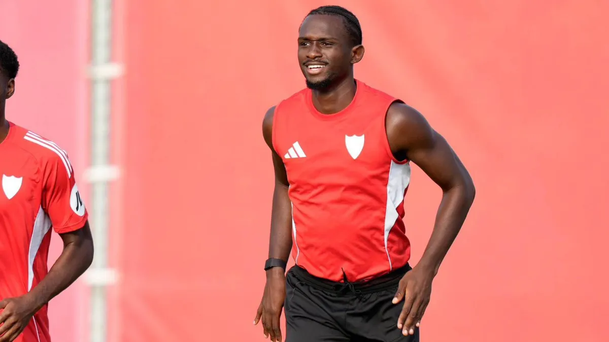 Nianzou cambia el Sevilla por el Lille y regresa a Francia