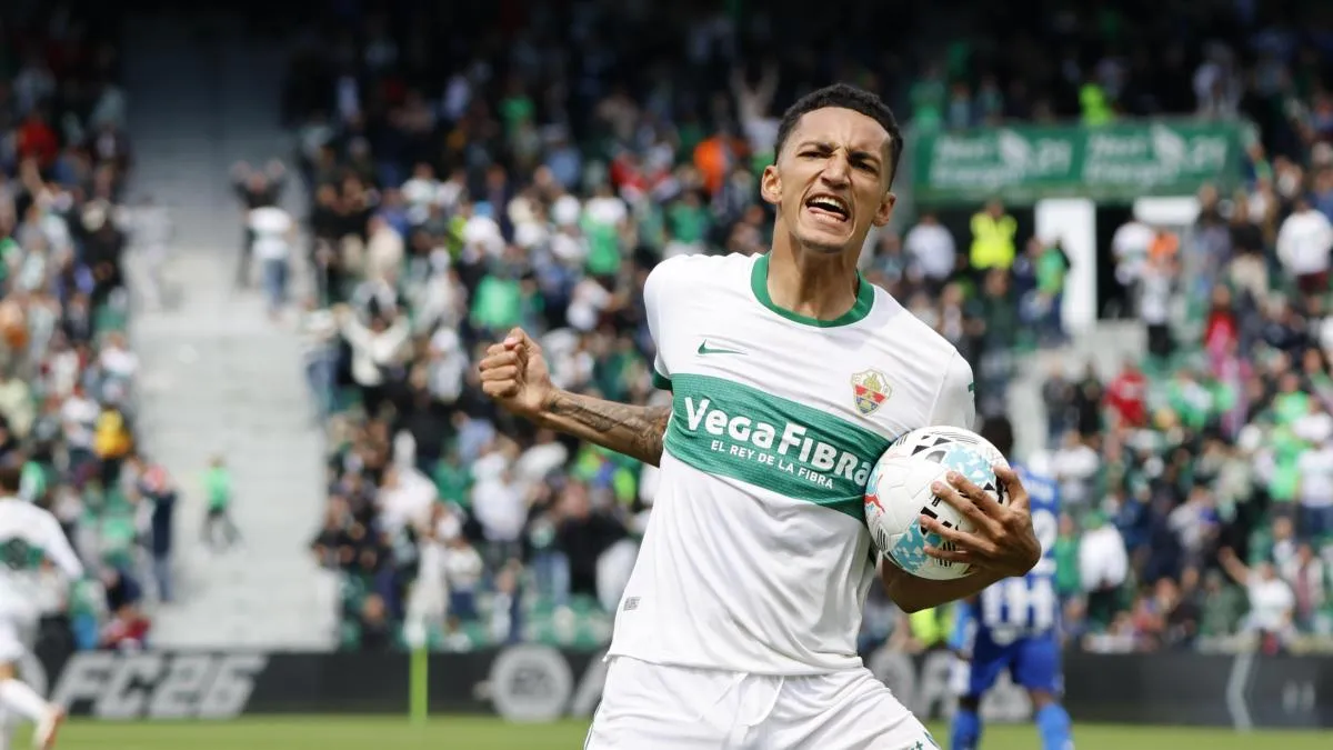 Álvaro Rodríguez ficha por el Bournemouth; el Real Madrid se beneficia económicamente