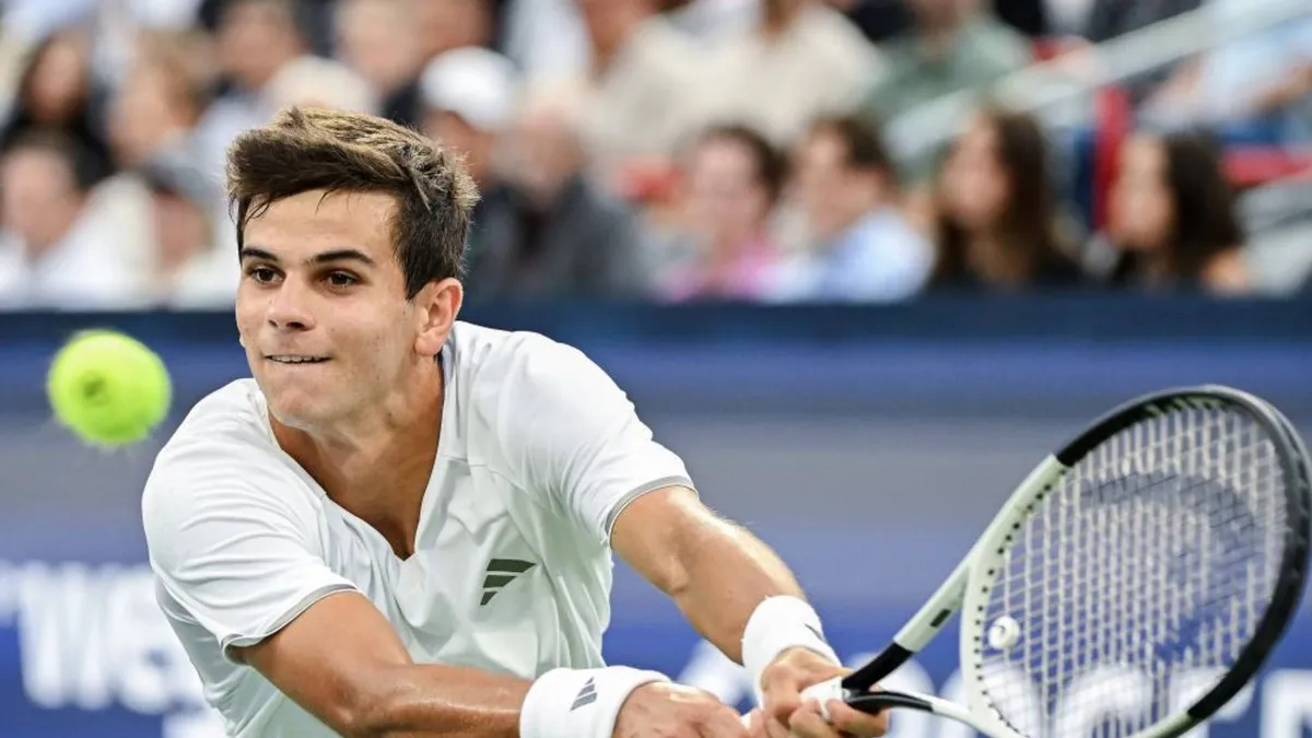 Jódar protagoniza una remontada épica en su debut en Cincinnati