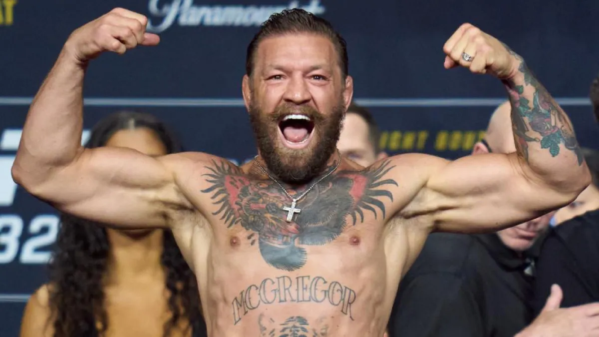 McGregor vs. Holloway: El combate se vive al minuto