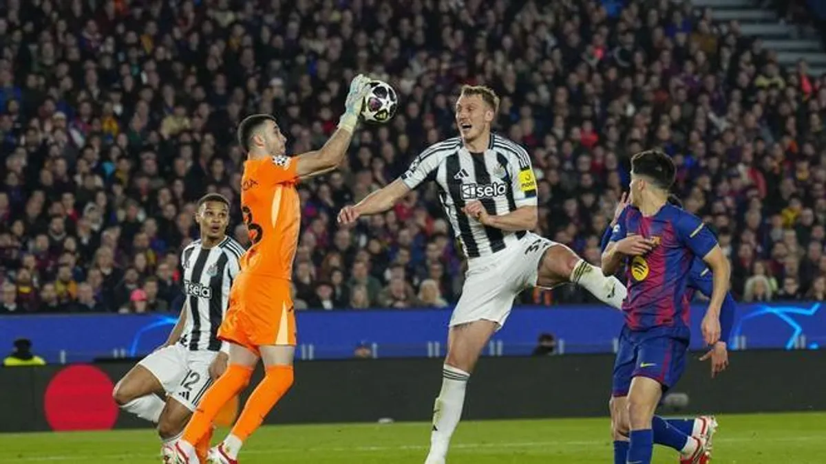 Newcastle, en plena revolución, visita Mestalla con nuevo técnico y salidas clave