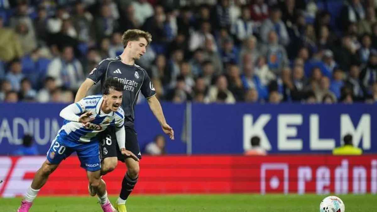 Canterano del Real Madrid, César Palacios, en el radar de Betis y Sevilla, pero Osasuna y Fulham avanzan