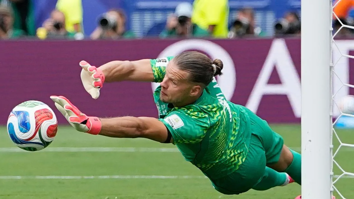 Haaland eclipsa a Nyland con doblete que sella la eliminación de Brasil