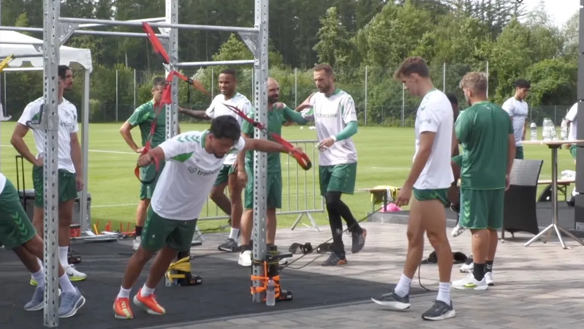 Pau López pone rumbo al Andorra: abandona la concentración del Betis
